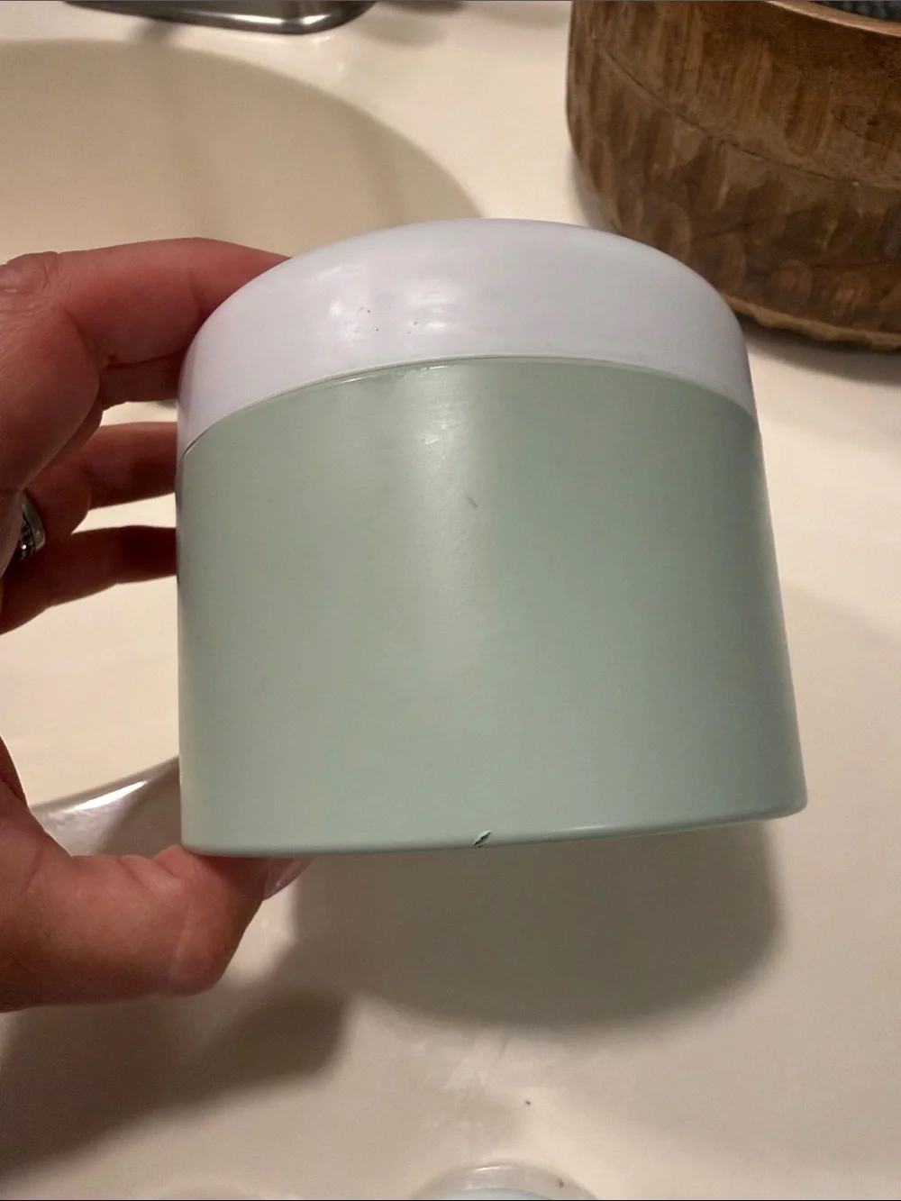 La Mer empty moisturizing cream & Empty The body Cream
